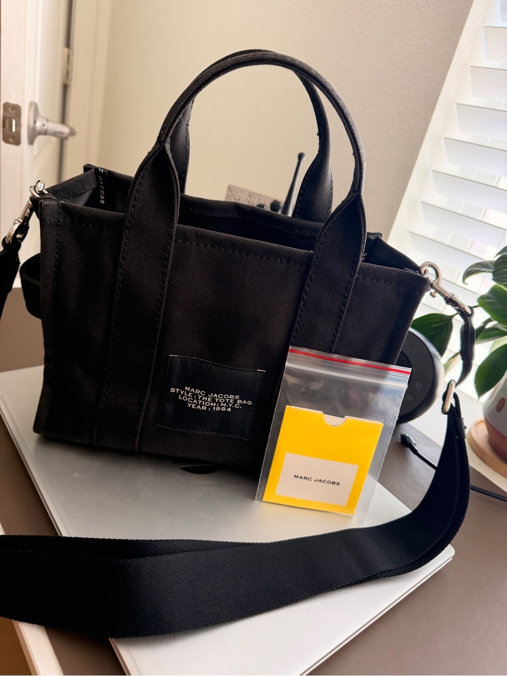 Marc Jacobs Black Canvas Small Tote Bag - Picture 3 of 9